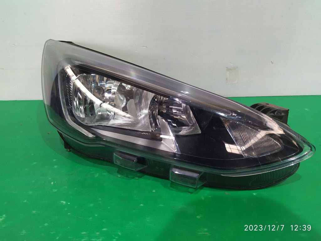 Frontscheinwerfer Ford Focus JX7B-13W029-CE- Rechts Scheinwerfer Headlight