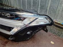 Laden Sie das Bild in den Galerie-Viewer, Frontscheinwerfer Volvo Xc90 II 31655702 Links Scheinwerfer Headlight