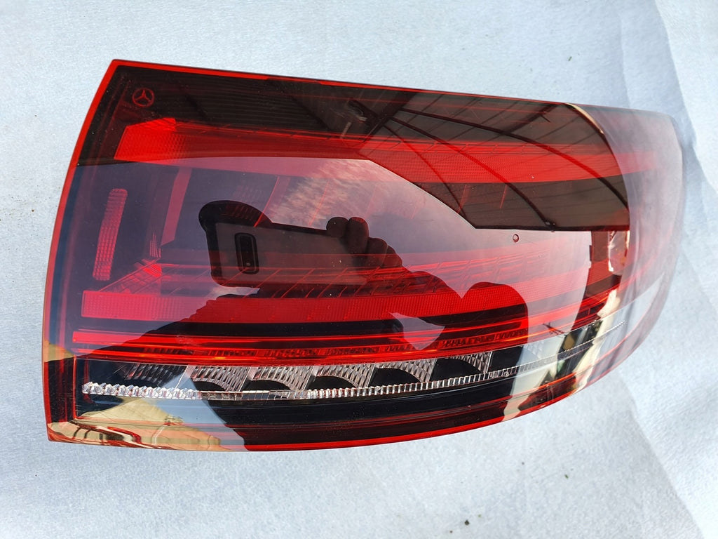 Rückleuchte Mercedes-Benz Eqc A2939064000 Rechts Rearlight