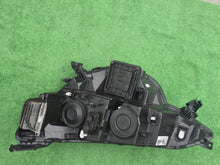 Laden Sie das Bild in den Galerie-Viewer, Frontscheinwerfer Renault Megane 260108478R LED Rechts Scheinwerfer Headlight SCH8440033192nn