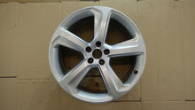 Laden Sie das Bild in den Galerie-Viewer, 1x Alufelge 20 Zoll 8.5&quot; 5x112 8R0801025 Audi Q5 Rim Wheel