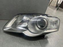 Laden Sie das Bild in den Galerie-Viewer, Frontscheinwerfer VW Passat 3C0941005Q 3C0941006 Ein Satz Scheinwerfer Headlight SCH2476376795lr