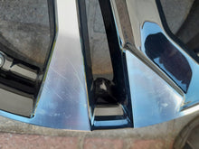 Laden Sie das Bild in den Galerie-Viewer, 1x Alufelge 17 Zoll 6.5" 4x108 32ET Glanz Schwarz 9828186080 Peugeot 2008 FEL5090563208qy
