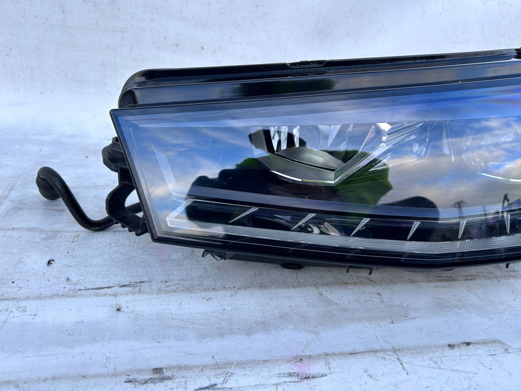 Frontscheinwerfer Skoda Fabia IV 6VB941015A Links Scheinwerfer Headlight SCH4567919481hb