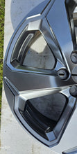 Laden Sie das Bild in den Galerie-Viewer, 1x Alufelge 18 Zoll 7.0" 5x114.3 35ET Glanz Silber Toyota Rav V 4 Rim Wheel FEL8958662810ys