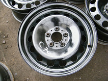 Load image into Gallery viewer, 4x Alufelge 17 Zoll 8.0" 5x120 34ET BMW 1 E88 E81 E82 E87 Rim Wheel FEL5616728160mo