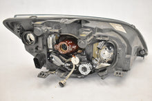 Load image into Gallery viewer, Frontscheinwerfer Ford Focus 4M51-13W030-EC Xenon Links Scheinwerfer Headlight