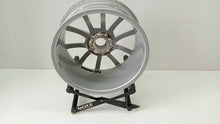 Laden Sie das Bild in den Galerie-Viewer, 1x Alufelge 17 Zoll 5x112 4K0601025 Audi A6 C8 Rim Wheel FEL6497735017xs