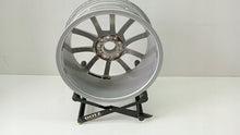Laden Sie das Bild in den Galerie-Viewer, 1x Alufelge 17 Zoll 5x112 4K0601025 Audi A6 C8 Rim Wheel FEL6497735017xs