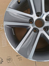 Load image into Gallery viewer, 1x Alufelge 17 Zoll 7.5" 5x112 47ET Glanz Graphit 5M0601025A Mg Golf V Plus FEL6485157162tj