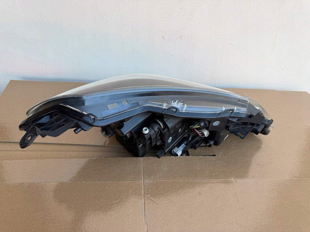 Frontscheinwerfer Toyota Yaris 81170-0DK10 LED Links Scheinwerfer Headlight SCH8165700695ub