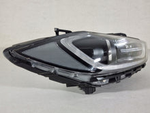 Load image into Gallery viewer, Frontscheinwerfer Hyundai Elantra 92102-F2 Xenon Rechts Scheinwerfer Headlight