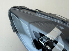 Laden Sie das Bild in den Galerie-Viewer, Frontscheinwerfer Ford Kuga LV4B-13E016-AP Rechts Scheinwerfer Headlight SCH2970307264mp