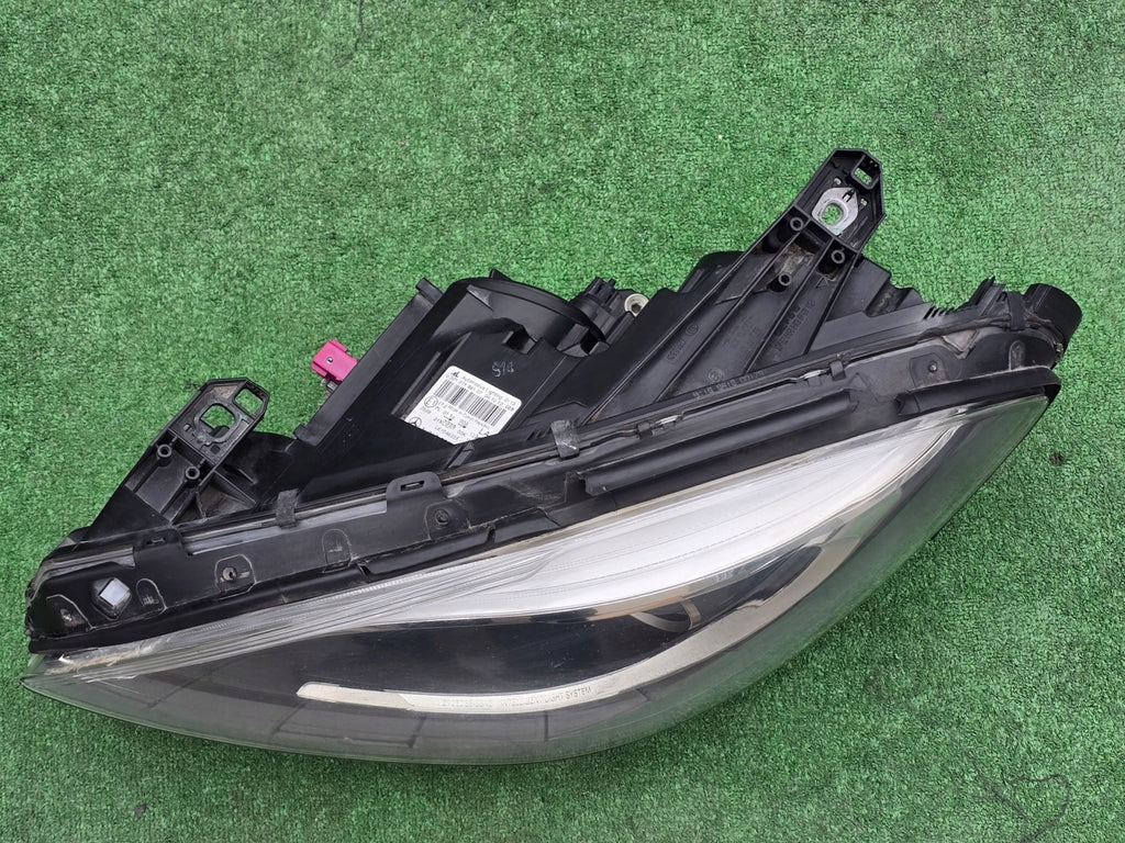 Frontscheinwerfer Mercedes-Benz W246 A2468207761 Links Scheinwerfer Headlight SCH7237322459qb