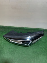 Laden Sie das Bild in den Galerie-Viewer, Frontscheinwerfer Hyundai Tucson 92101-D7700 Links Scheinwerfer Headlight SCH7896916848gu