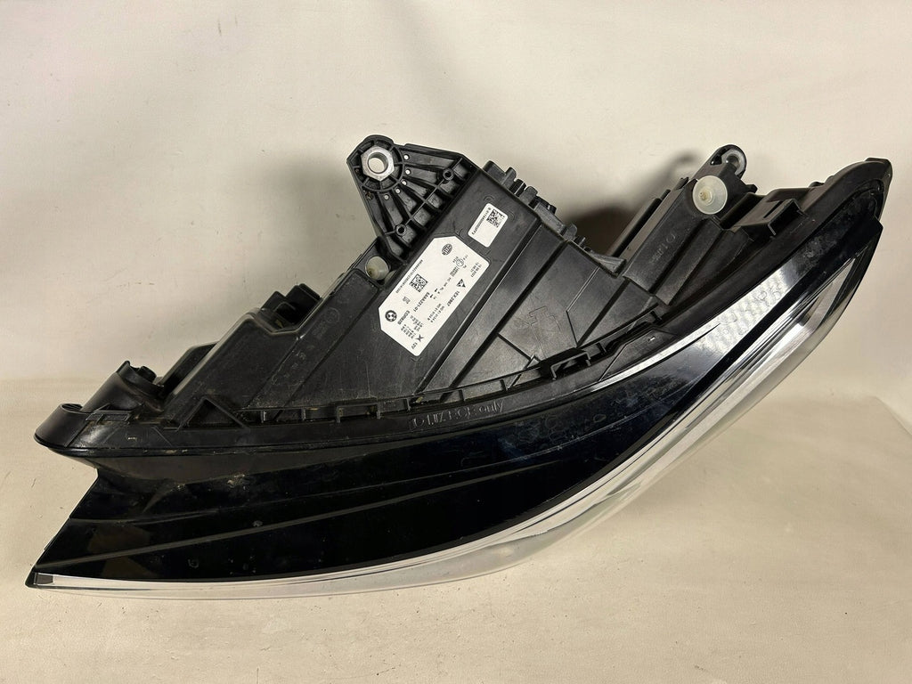 Frontscheinwerfer BMW X1 5A9A221-01 LED Ein Stück (Rechts oder Links) Headlight SCH6848419918hv