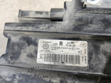 Load image into Gallery viewer, Frontscheinwerfer VW Multivan 7E1941036 Rechts Scheinwerfer Headlight SCH3930705255qf