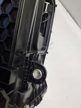 Laden Sie das Bild in den Galerie-Viewer, Frontscheinwerfer Mercedes-Benz W206 A2069063903 LED Links Headlight SCH3178046022jy