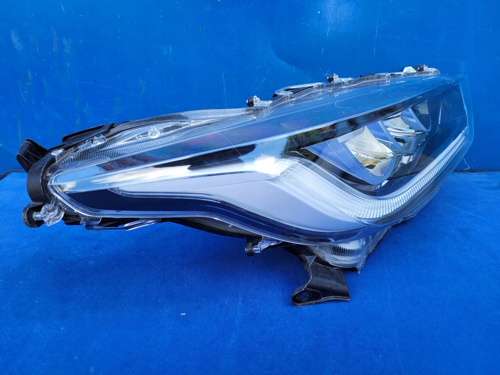 Frontscheinwerfer Toyota Yaris LED Rechts Scheinwerfer Headlight