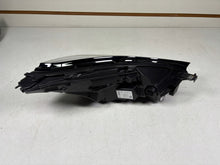 Laden Sie das Bild in den Galerie-Viewer, Frontscheinwerfer Tesla 3 1514952-00-D Links Scheinwerfer Headlight