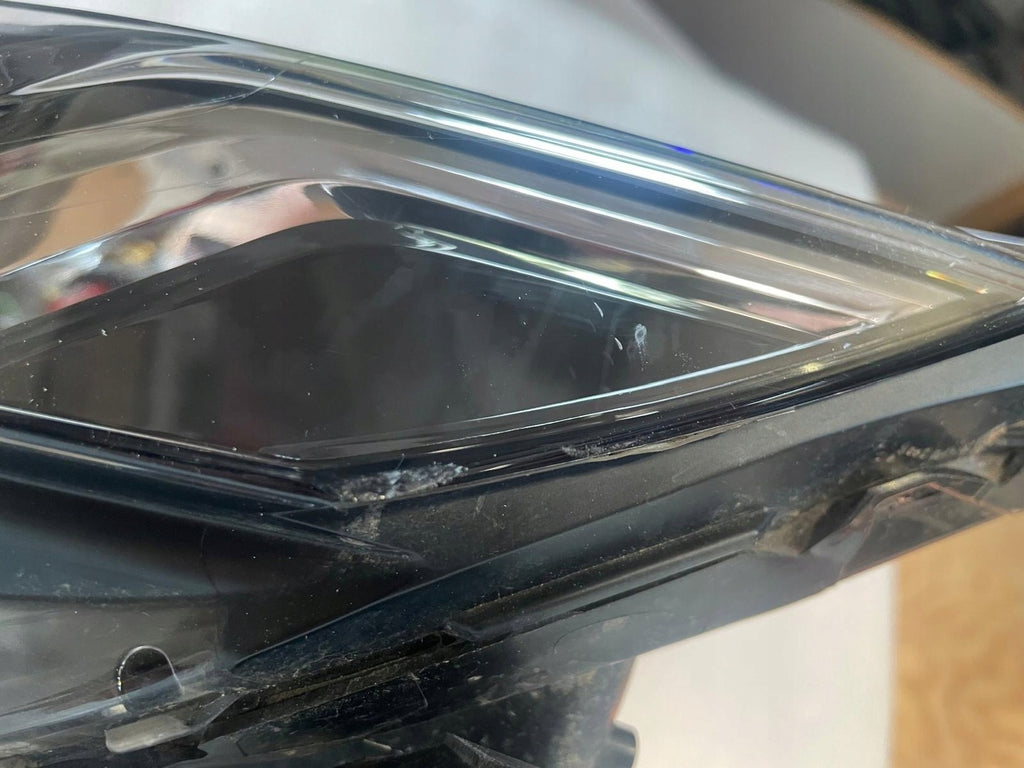 Frontscheinwerfer Mitsubishi L200 8301D381 Full LED Links Scheinwerfer Headlight