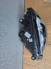 Laden Sie das Bild in den Galerie-Viewer, Frontscheinwerfer Mercedes-Benz W205 A2059066404 Links Scheinwerfer Headlight SCH1451363342wn