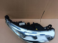 Laden Sie das Bild in den Galerie-Viewer, Frontscheinwerfer Citroën C4 9674904980 25C11-T2 Xenon Rechts Headlight