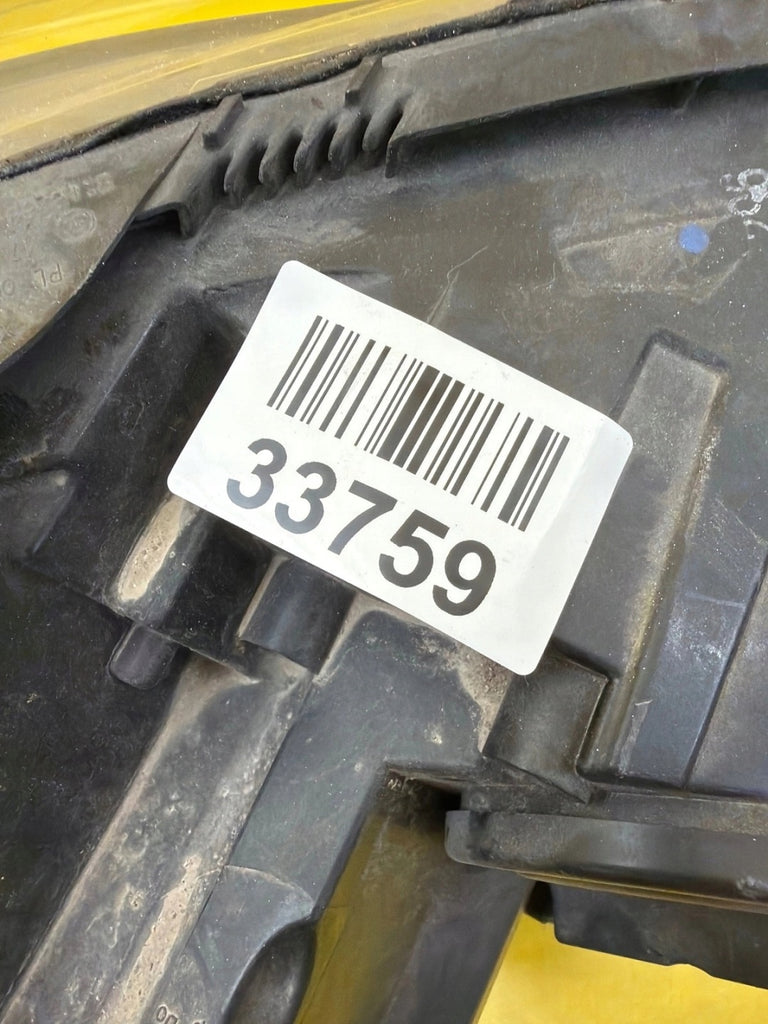 Frontscheinwerfer Mercedes-Benz W204 A2048204339 Xenon Links Headlight SCH8416106558vr