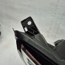 Laden Sie das Bild in den Galerie-Viewer, Frontscheinwerfer Renault Scenic 260105116R Rechts Scheinwerfer Headlight SCH8098321802vx