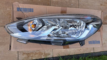 Laden Sie das Bild in den Galerie-Viewer, Frontscheinwerfer Ford Fiesta I Ein Stück (Rechts oder Links) Headlight SCH9515152930gn