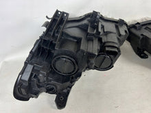 Laden Sie das Bild in den Galerie-Viewer, Frontscheinwerfer Mercedes-Benz W246 A246800161 Ein Satz Scheinwerfer Headlight SCH2014574156ji