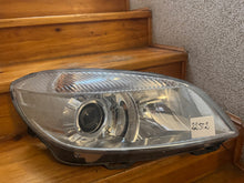 Laden Sie das Bild in den Galerie-Viewer, Frontscheinwerfer Skoda Fabia II Rechts Scheinwerfer Headlight