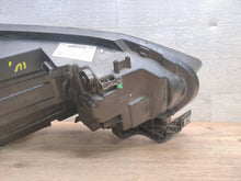 Laden Sie das Bild in den Galerie-Viewer, Frontscheinwerfer Renault Scenic 260606373R Links Scheinwerfer Headlight SCH1780330175zm
