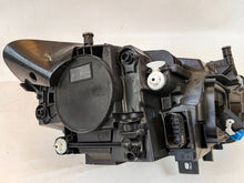 Laden Sie das Bild in den Galerie-Viewer, Frontscheinwerfer Mercedes-Benz W247 A2479061105 Links Scheinwerfer Headlight SCH2246396601qf