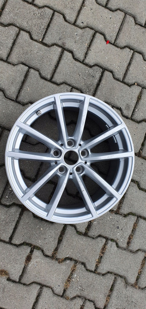 1x Alufelge 17 Zoll 6.5" 5x112 30ET Silber 6883520 BMW Rim Wheel FEL4702725507jh