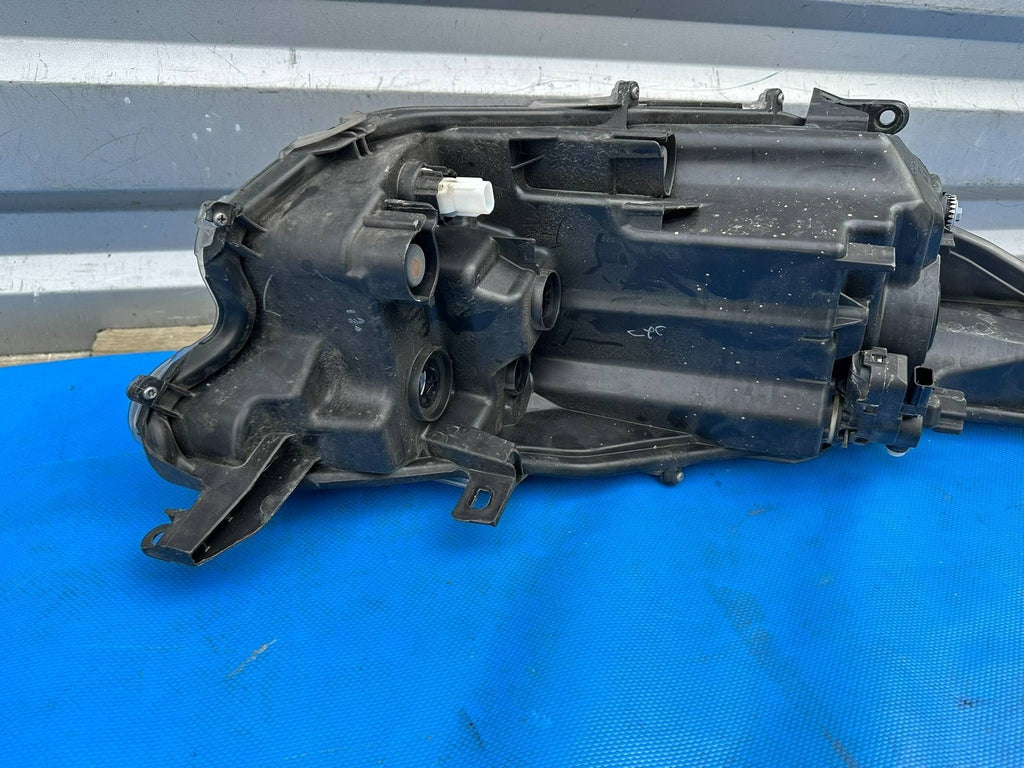 Frontscheinwerfer Toyota 4 Yaris Ein Stück (Rechts oder Links) Headlight