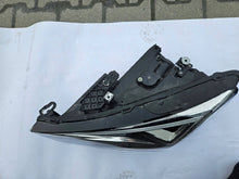 Laden Sie das Bild in den Galerie-Viewer, Frontscheinwerfer Seat Leon 5FB941035C Vorderseite Scheinwerfer Headlight