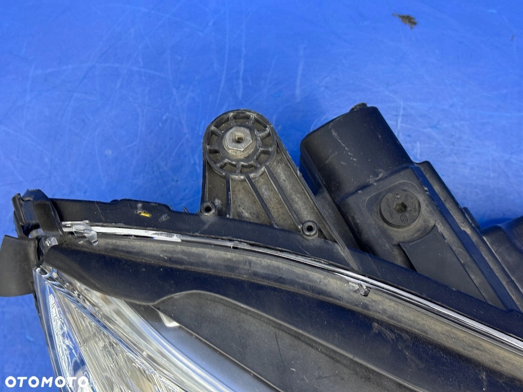 Frontscheinwerfer Mercedes-Benz W212 A2128205861 Xenon Rechts Headlight SCH1183589064sp