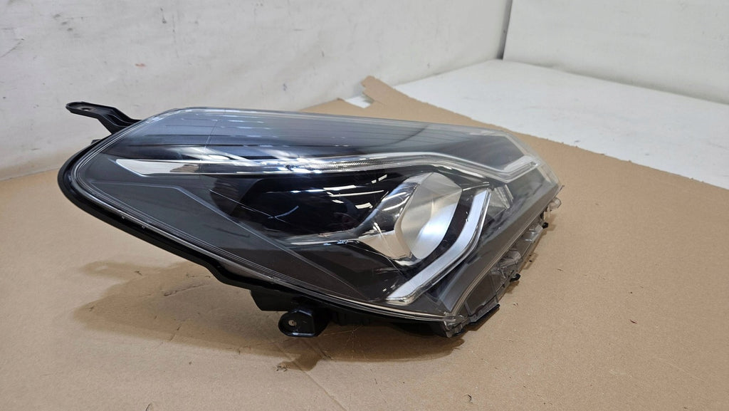 Frontscheinwerfer Toyota Yaris Rechts Scheinwerfer Headlight