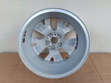 Laden Sie das Bild in den Galerie-Viewer, 1x Alufelge 16 Zoll 6.5" 5x108 47ET 9677089777 Citroën Grand Picasso Ii FEL9430752998ta
