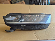 Laden Sie das Bild in den Galerie-Viewer, Frontscheinwerfer Skoda Octavia IV 5E4941015KOD 851220005E LED Links Headlight SCH2850737028go