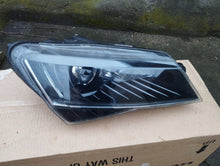 Laden Sie das Bild in den Galerie-Viewer, Frontscheinwerfer Skoda Superb III 3V1941016B Xenon Rechts Headlight SCH3884109936ct