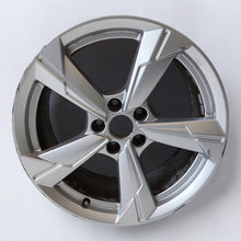 Load image into Gallery viewer, 1x Alufelge 18 Zoll 8.0&quot; 5x112 Silber 4K0601025D Audi A6 C8 Rim Wheel