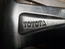 Load image into Gallery viewer, 1x Alufelge 17 Zoll 7.0" 5x114.3 50ET Glanz Schwarz PW457-02001 Toyota Auris FEL8529905221ze
