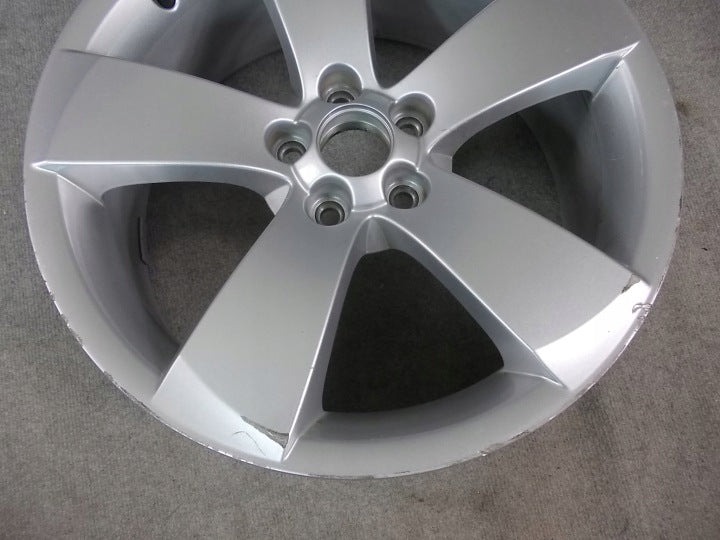 1x Alufelge 17 Zoll 7.0" 5x100 41ET Glanz Silber 5J7601025B Skoda Fabia Ii FEL4693079218zs