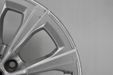 Laden Sie das Bild in den Galerie-Viewer, 4x Alufelge 17 Zoll 7.5" 5x112 30ET Glanz Silber 7915323 BMW Rim Wheel FEL7760069124im