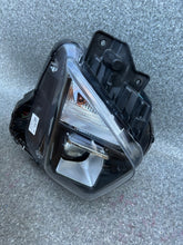 Load image into Gallery viewer, Frontscheinwerfer Hyundai Tucson N792112010 Links Scheinwerfer Headlight SCH7316699514gf