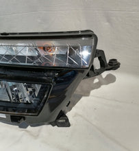 Laden Sie das Bild in den Galerie-Viewer, Frontscheinwerfer Skoda Kamiq 658941016 LED Rechts Scheinwerfer Headlight SCH9814349813yt