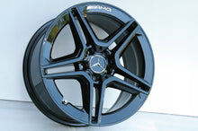 Load image into Gallery viewer, 4x Alufelge 18 Zoll 7.5&quot; 5x112 44ET Glanz Schwarz A2054019500 Mercedes-Benz Amg