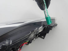 Laden Sie das Bild in den Galerie-Viewer, Frontscheinwerfer Toyota Yaris Links Scheinwerfer Headlight SCH2828954451zg